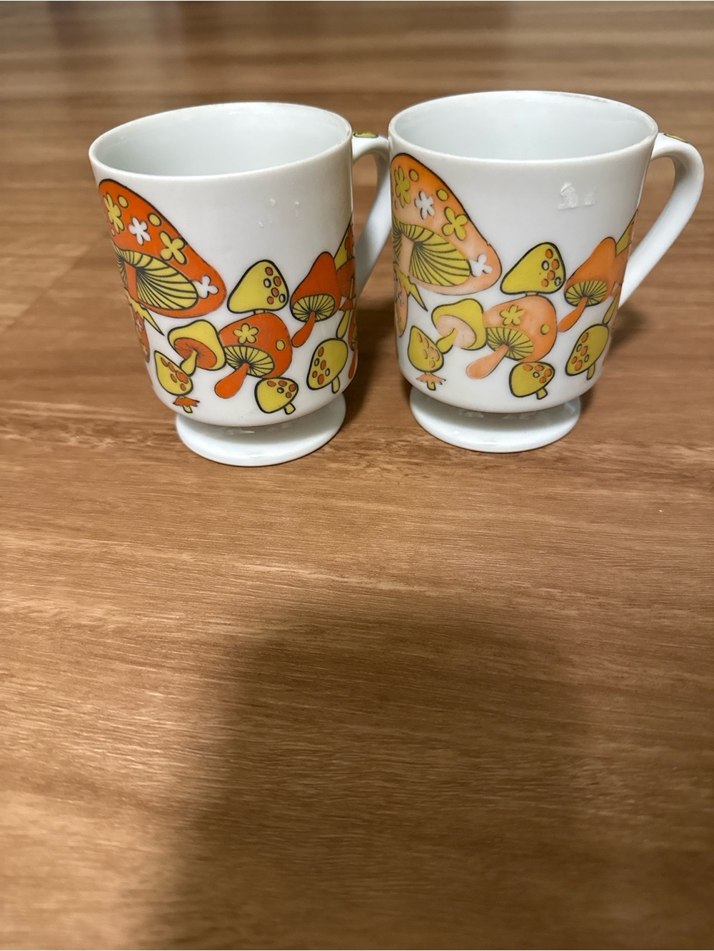 Vintage Ceramic Mugs with Orange and Yellow Mushroom Design (Set of 2)
